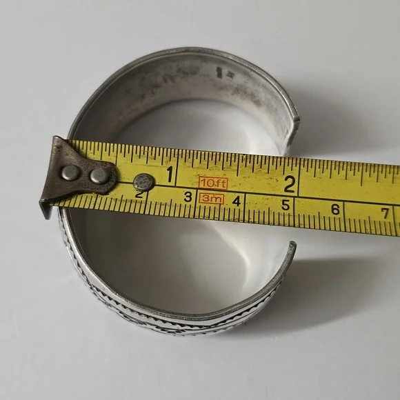 Handcrafted Sterling Silver Native American Cuff Bracelet – A Legacy in Metal - Picture 12 of 12